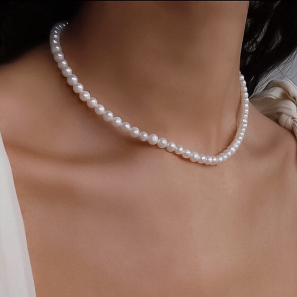 🔴𝟭𝟬/$𝟮𝟱🔴NEW White Pearl Beaded Necklace - Picture 11 of 11
